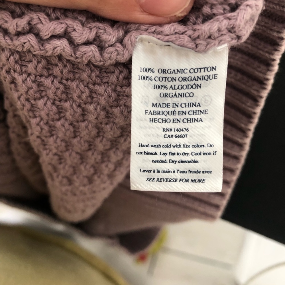 Faherty washed out pink Fitter Cable Knit Sweater - Picture 4 of 4